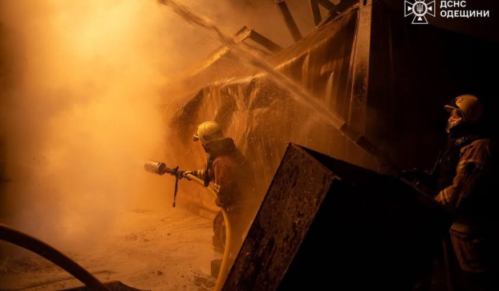 Fires in Odesa after the strike