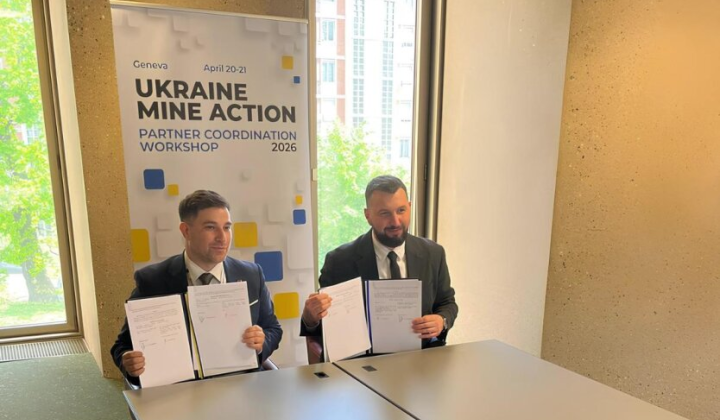 Image: signing of memorandum with Croatia