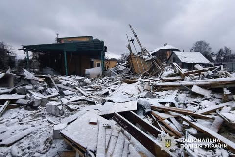 Обстріл Добропілля, постраждалі від бомб