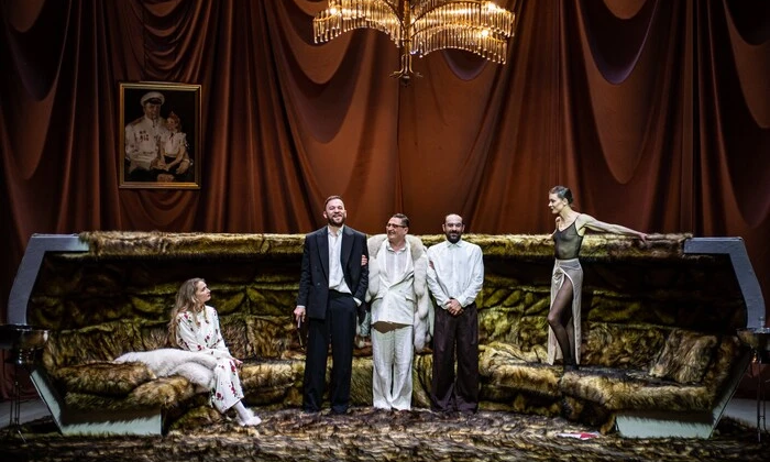 Новий скандал у Театрі на Подолі