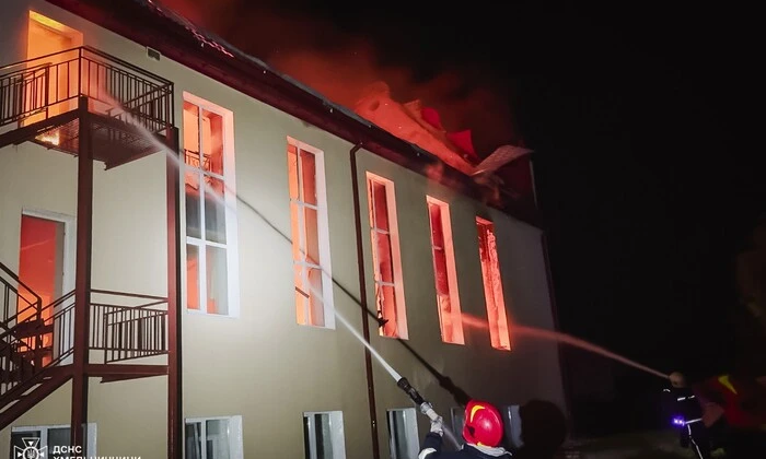 Молния ударила в культовое сооружение на Хмельнитчине