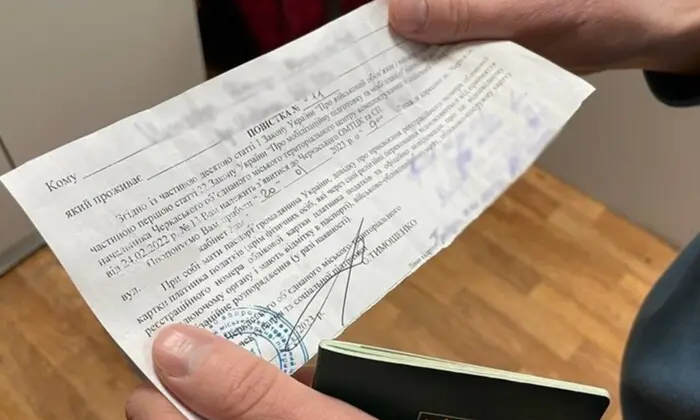 25-летний военнообязанный получает звание