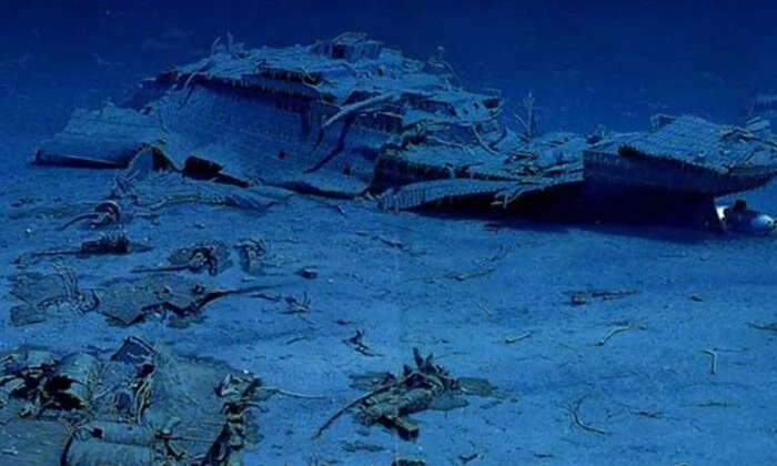 Underwater searches of Americans for the Titanic