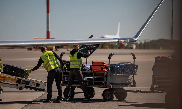 Роботу аеропорту Вільнюсам зупинено – літаки змінили маршрут