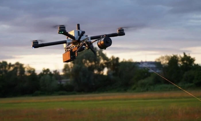 Російські далекобійні дрони на оптоволокні