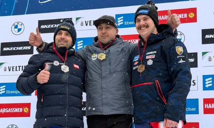 Andrii Mandzii with a gold medal