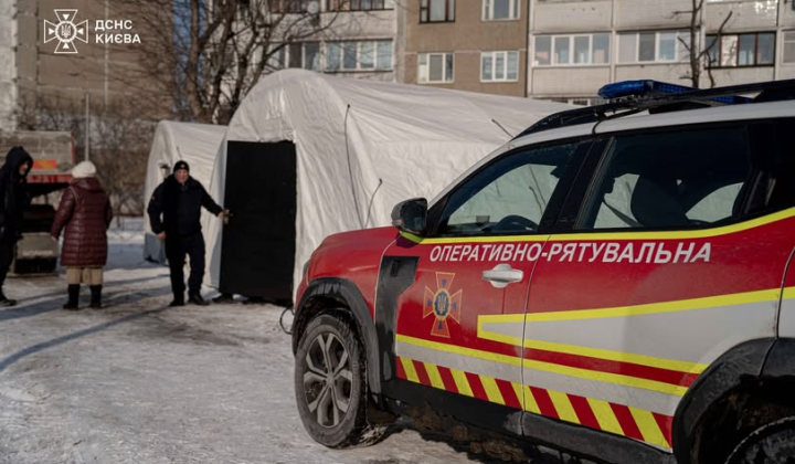 Киевляне получают помощь в пунктах
