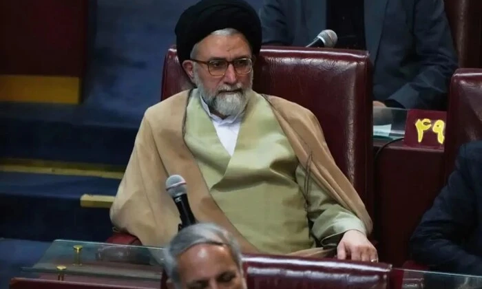 Strikes near the Strait of Hormuz: reaction to the elimination of Iranian minister