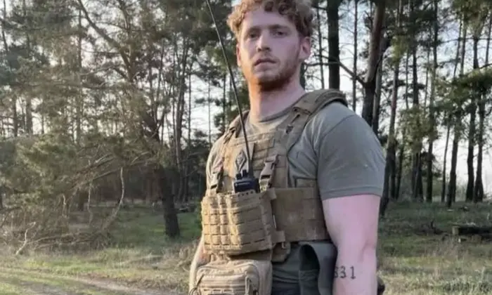 Американський військовий бере участь у війні