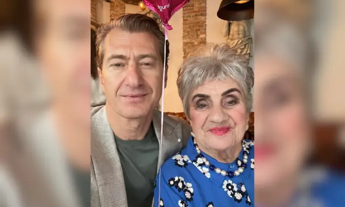 Мама Нікітіна на день народження