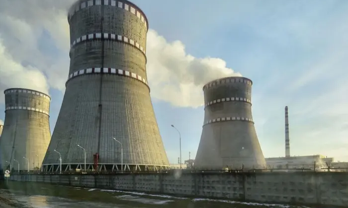 Трьох АЕС України виробили електроенергію після атак