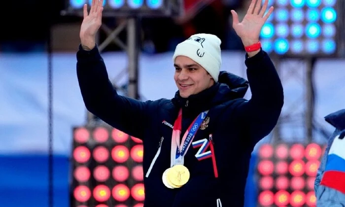 Плавець Рилов на мітингу підтримки війни