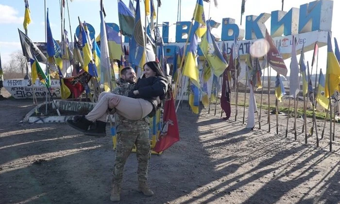 Військовий пропонує руку і серце