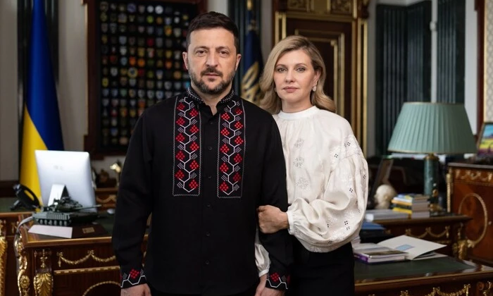 Зеленський з дружиною в українських вишиванках