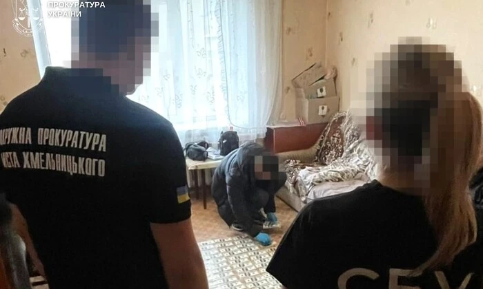 Затримана жінка в зв'язку з шахрайством