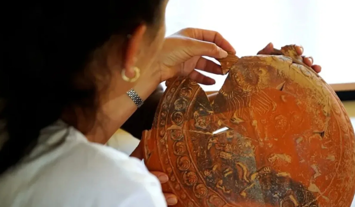 Unique vessel with biblical story