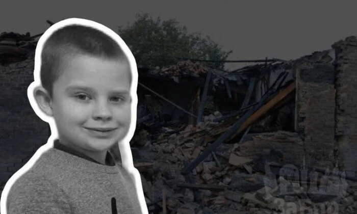 Мама розкопує завали голими руками