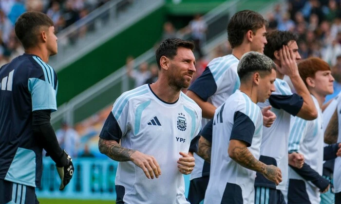 Месси дважды забил в игре