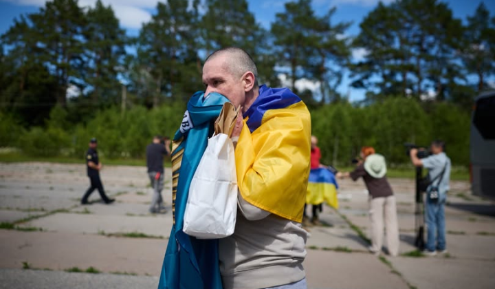 160 defenders of Mariupol and Azovstal