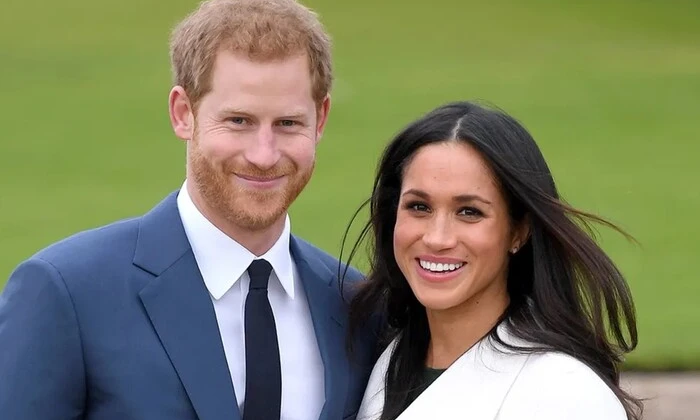 Дети Принца Гарри и Меган Маркл на рождественской открытке