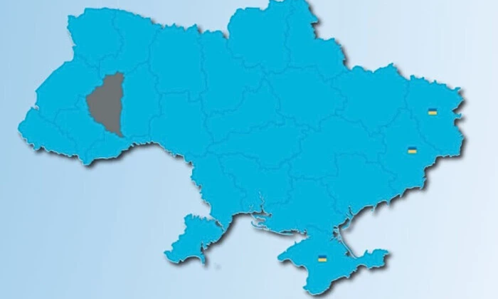 Тернопіль на фоні червоного хреста