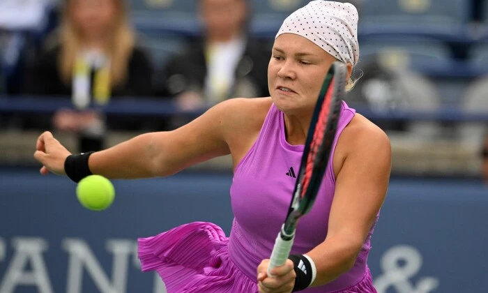 Ukrainian tennis player exposes Russian competitor before Roland Garros