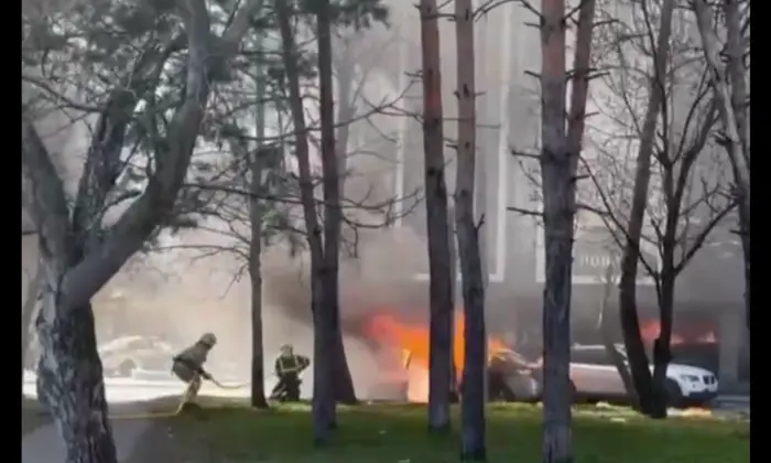 Сгорел автомобиль в Ровно: пострадавшие люди