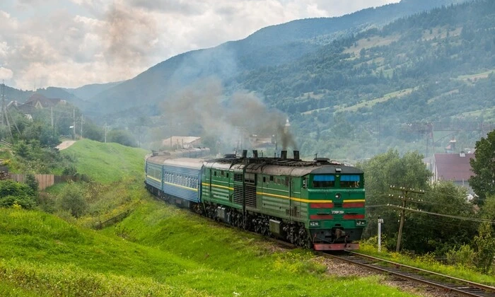 Графік потягів Карпати відкориговано Укрзалізницею