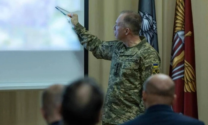 Сирский обратился к СМИ и украинцам