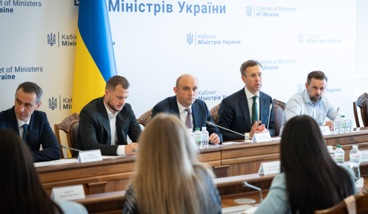 Government offers preferential loans to businesses and simplifies access to state assets