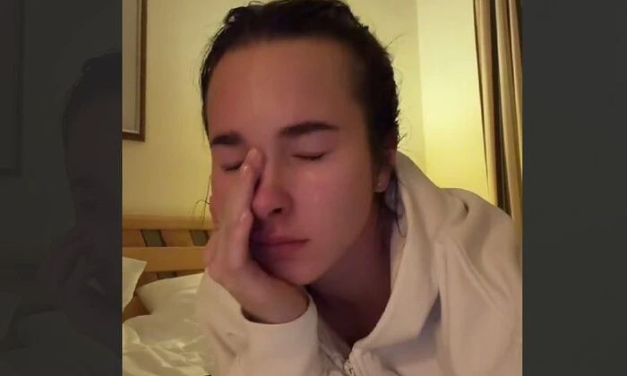 Російська лижниця плаче на Олімпіаді