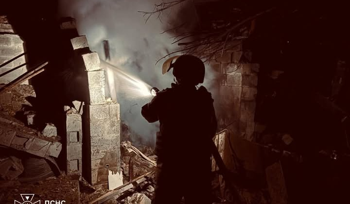 Наслідки російського обстрілу у Слов'янську