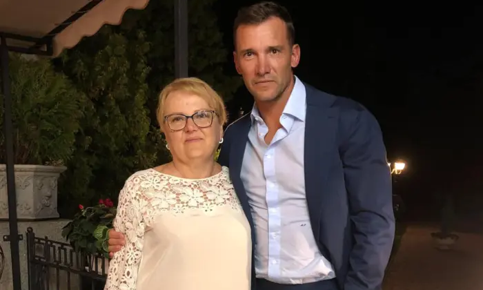 Мама Шевченко отпраздновала день рождения