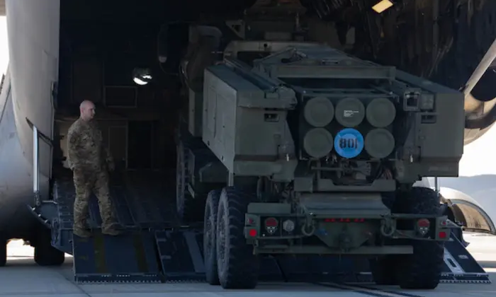 Зеленський та Трамп обговорюють допомогу Україні