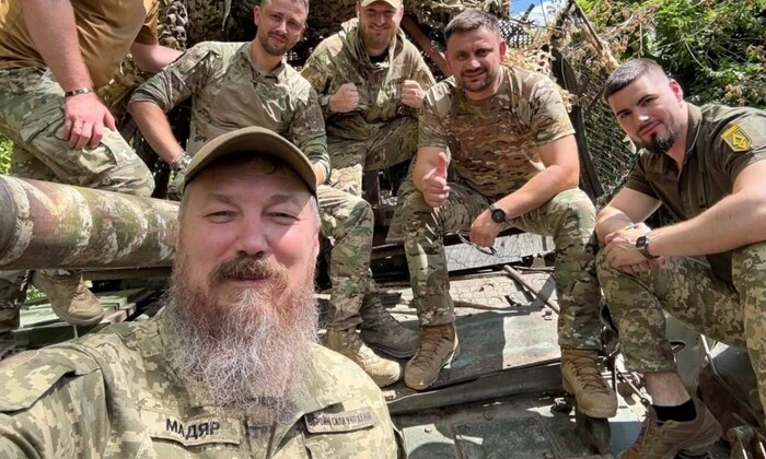 Дрони в дії в небі