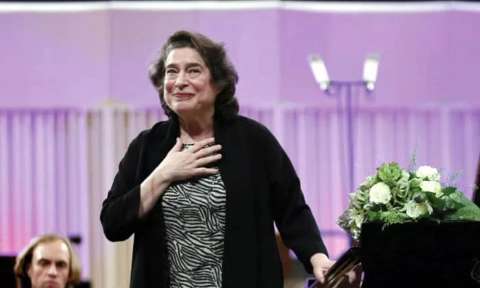 Українські дипломати борються за відмову піаністки з російським корінням в Нідерландах