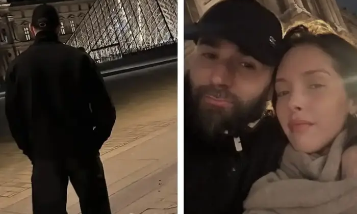 Французький футболіст в Луврі