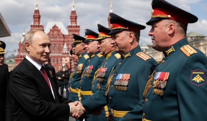 Українські дрони дістають Москву: Путін вперше за 20 років скасував парад