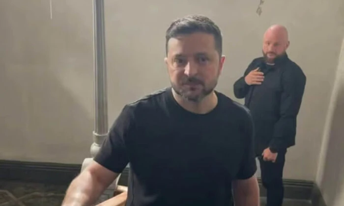Зеленский реагирует на удар по Лавре
