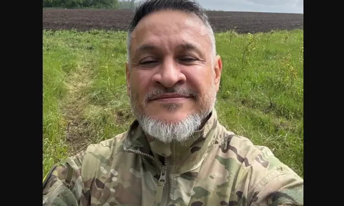 Хіменес-Браво у військовій формі