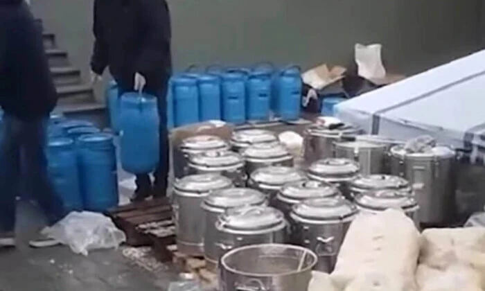 Їжа з кишковою паличкою для шкіл