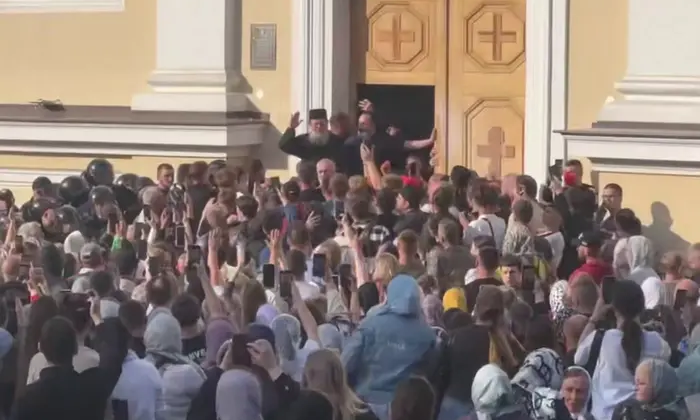 Розбите двері Чернівці