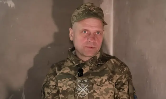 Боєць 155-ї бригади евакує росіян під Покровськом