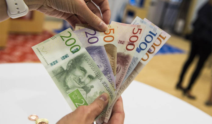 Sweden to deport foreigners over debts