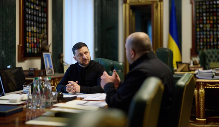 Umerov and Klumenko at a meeting