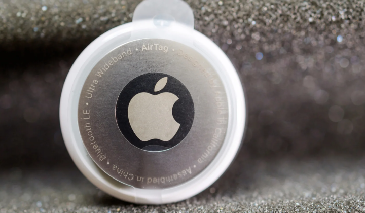 Пристрій Apple AirTag для пошуку речей