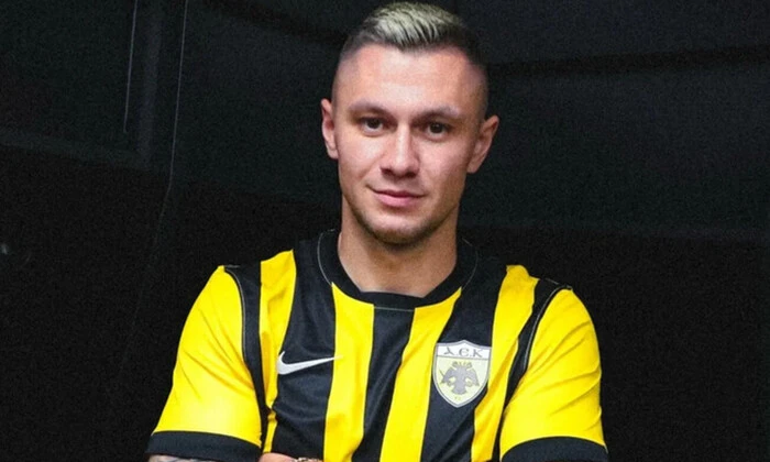 Максим Зубков на футбольному полі