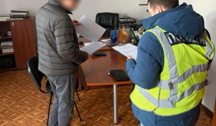 Керівнику ШЕУ повідомили про підозру