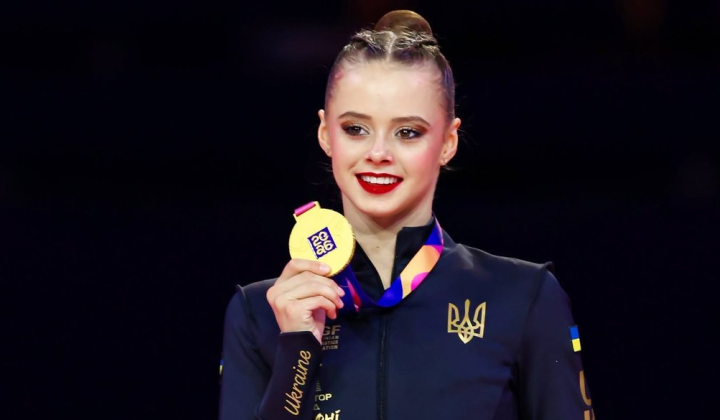 Taisiia Onofriichuk with three gold medals