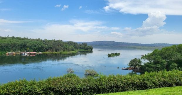 Ugandan desert national park: active tourism